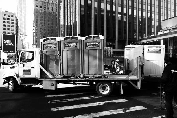 Best Portable restroom trailer rental  in Bling, AR